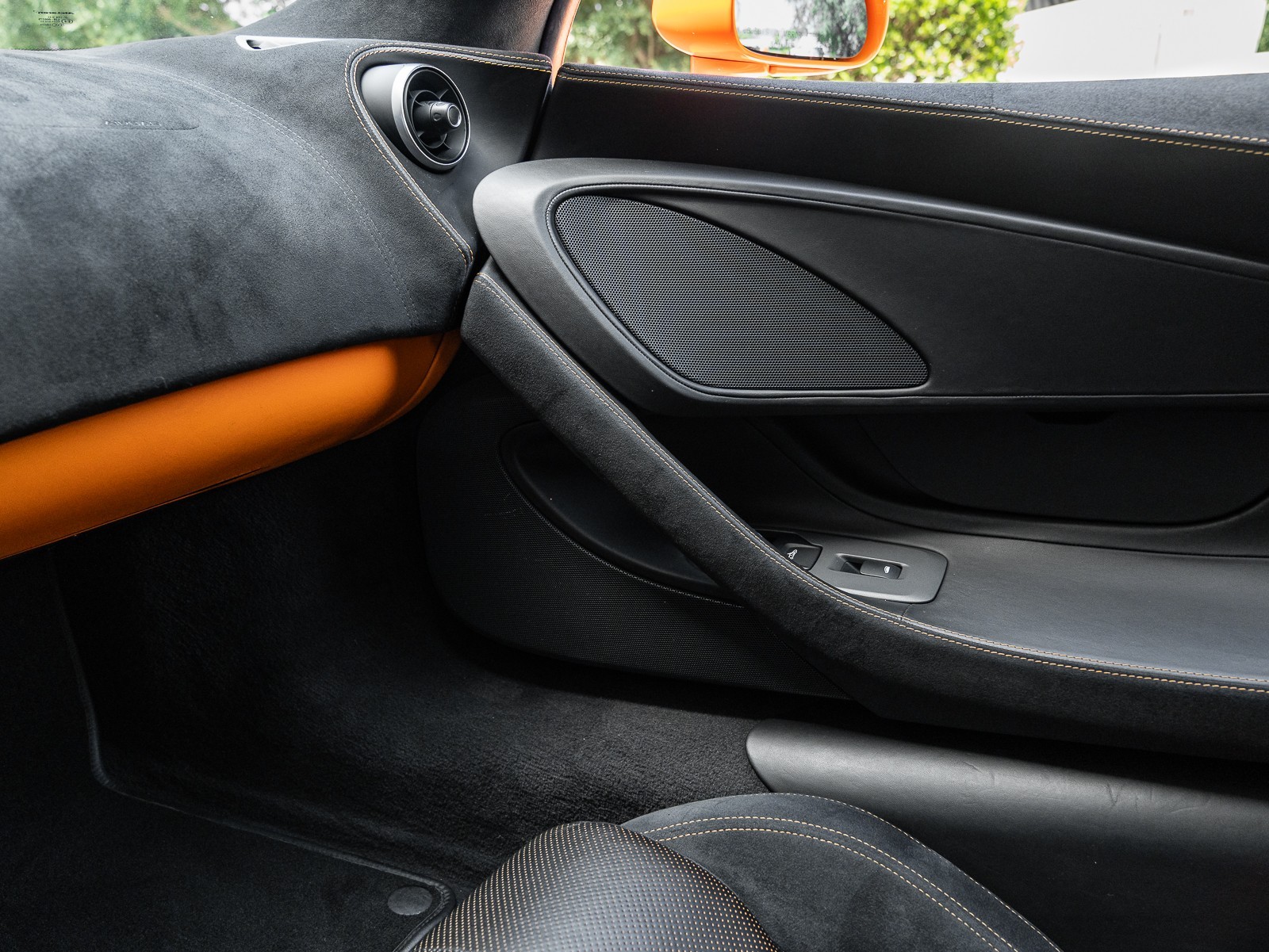 2016 Mclaren 570S Coupe S photo 33