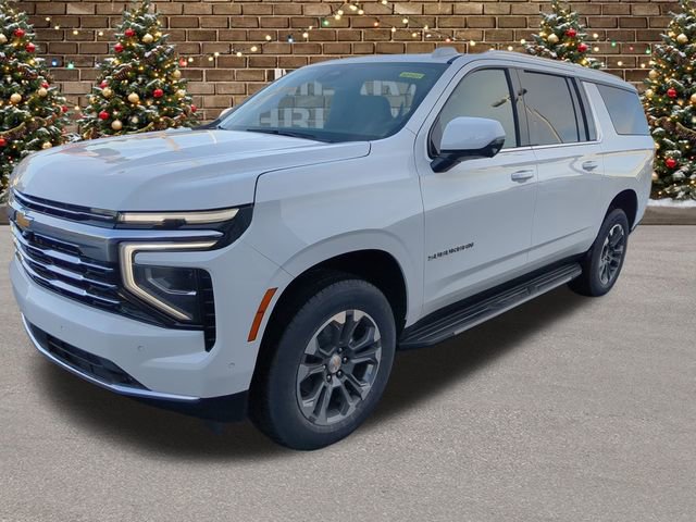 2026 Chevrolet Suburban LT's photo