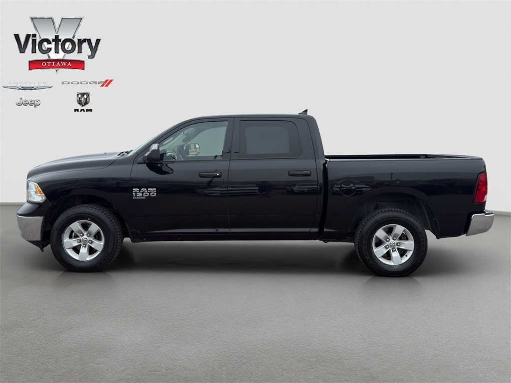 2023 Ram 1500 Classic SLT photo 3