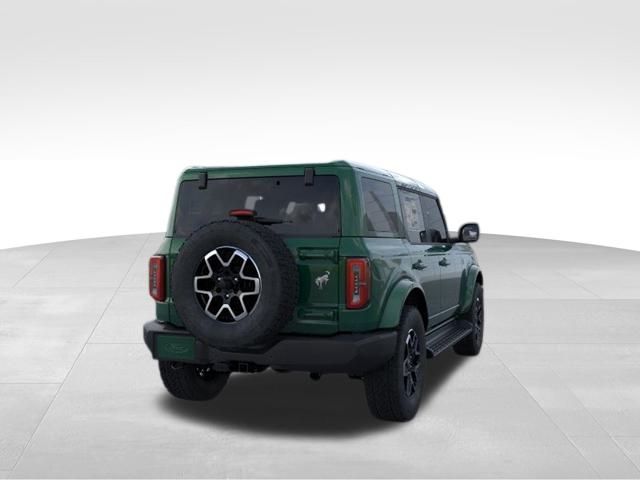 2025 Ford Bronco Outer Banks photo 8