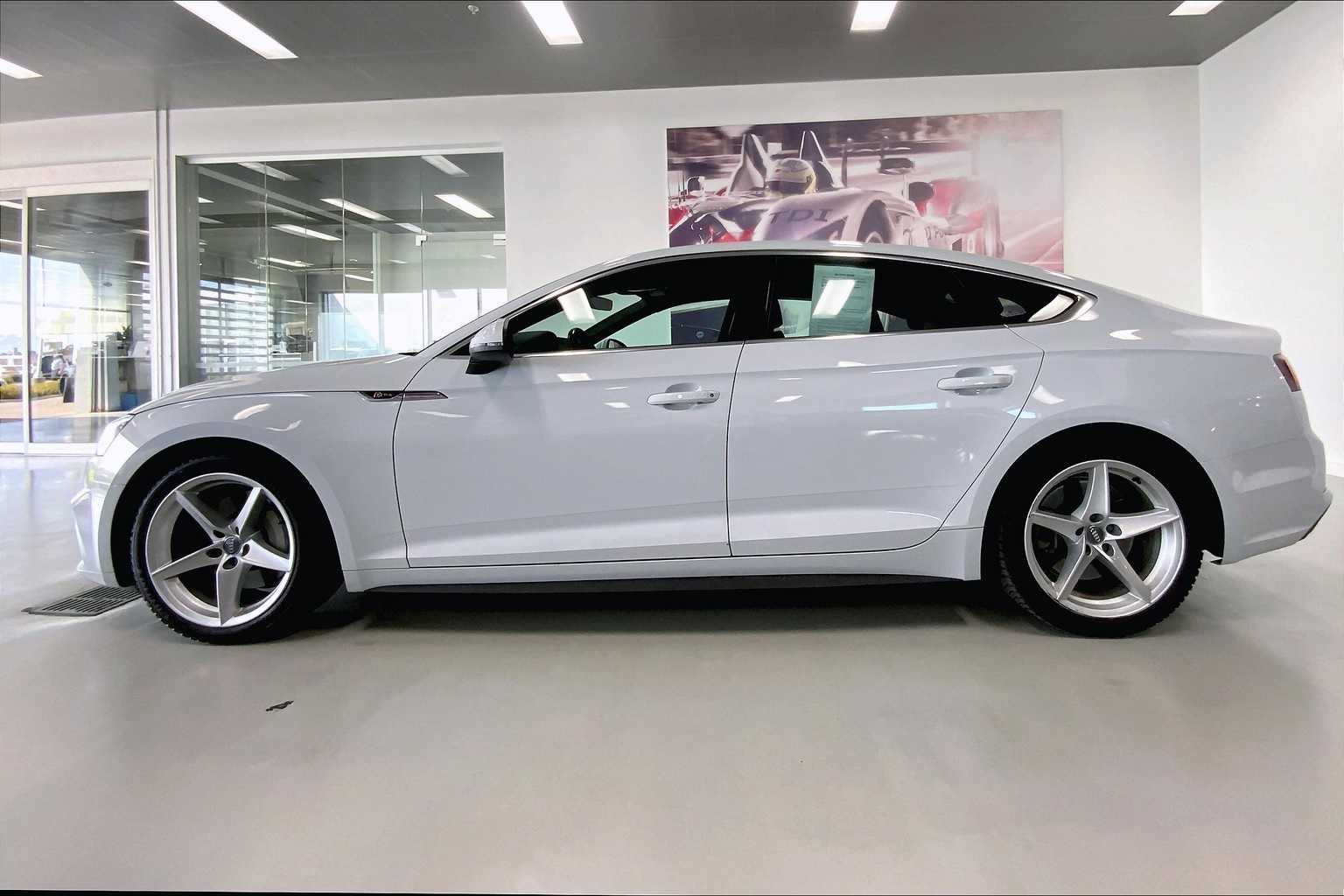 2018 Audi A5 Premium Plus S line Quattro photo 3