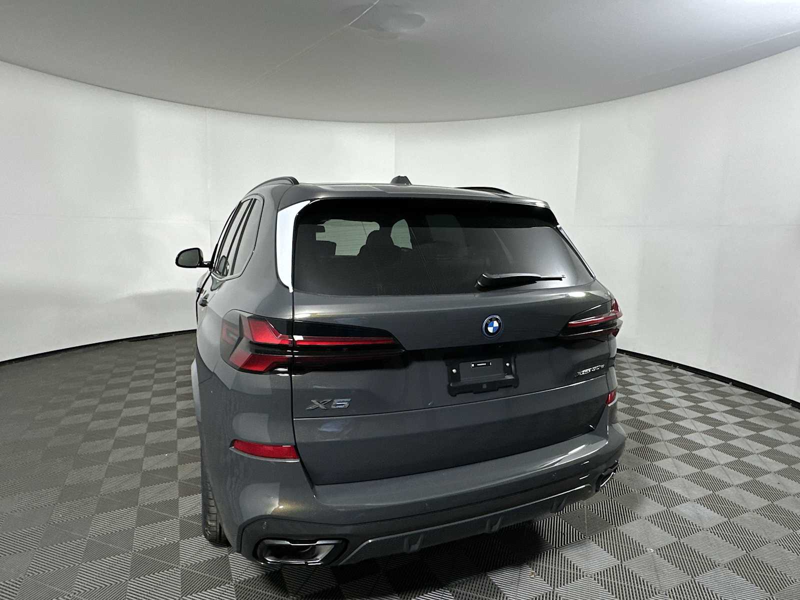 2026 Bmw X5 xDrive50e M photo 3