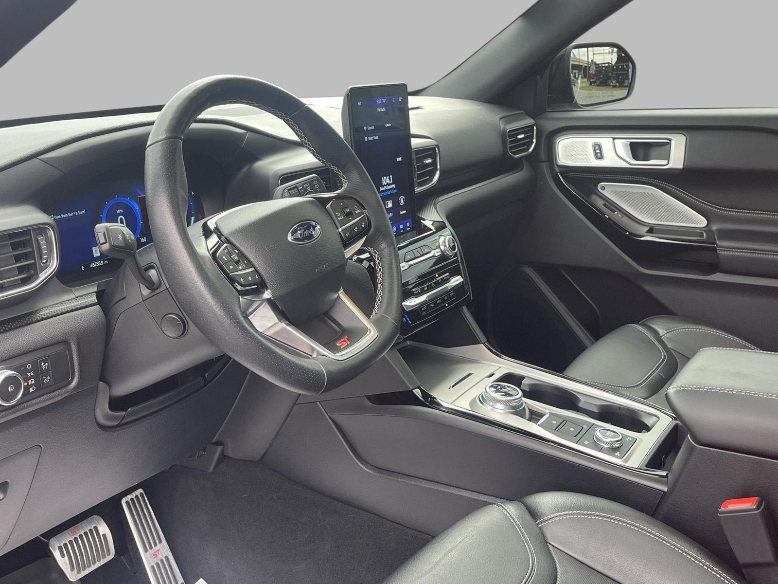 2022 Ford Explorer ST photo 20