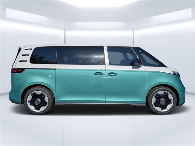 2025 Volkswagen ID. Buzz Pro Plus photo 2
