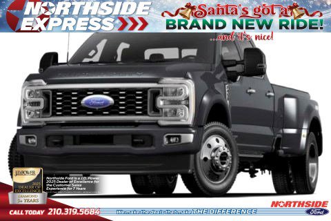 2026 Ford F-450 Super Duty Platinum's photo