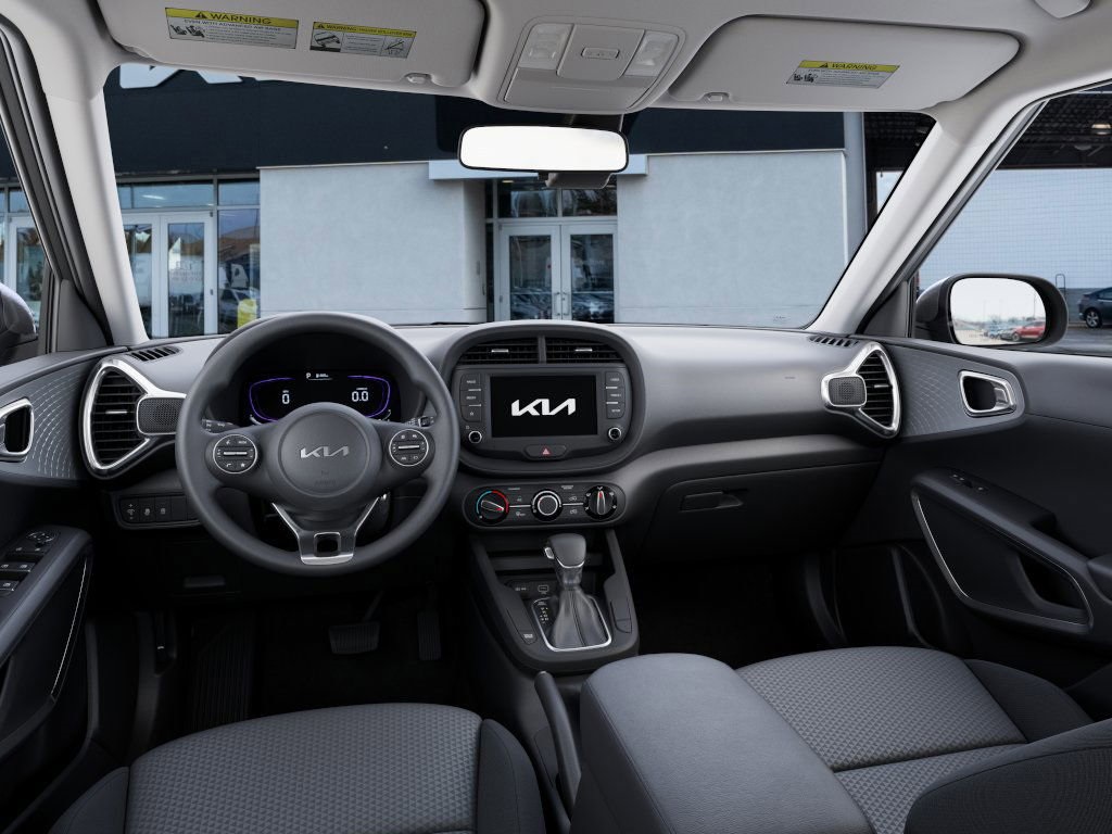 2025 Kia Soul LX photo 2