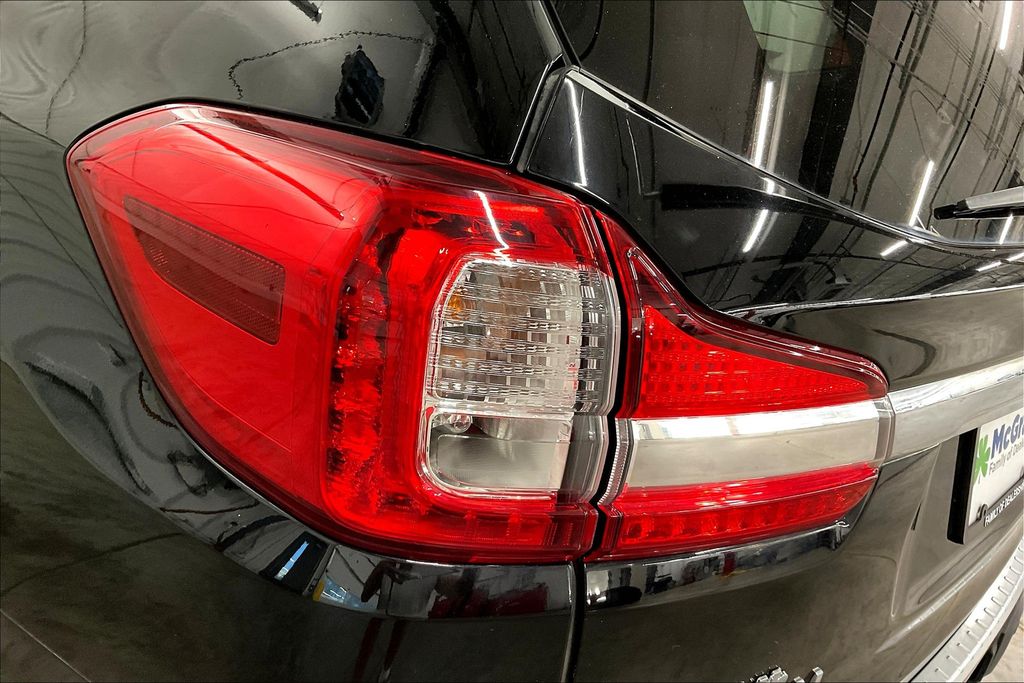 2019 Subaru Ascent Premium photo 25