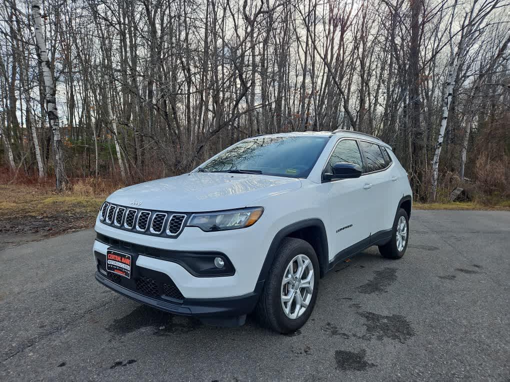 2024 Jeep Compass Latitude's photo