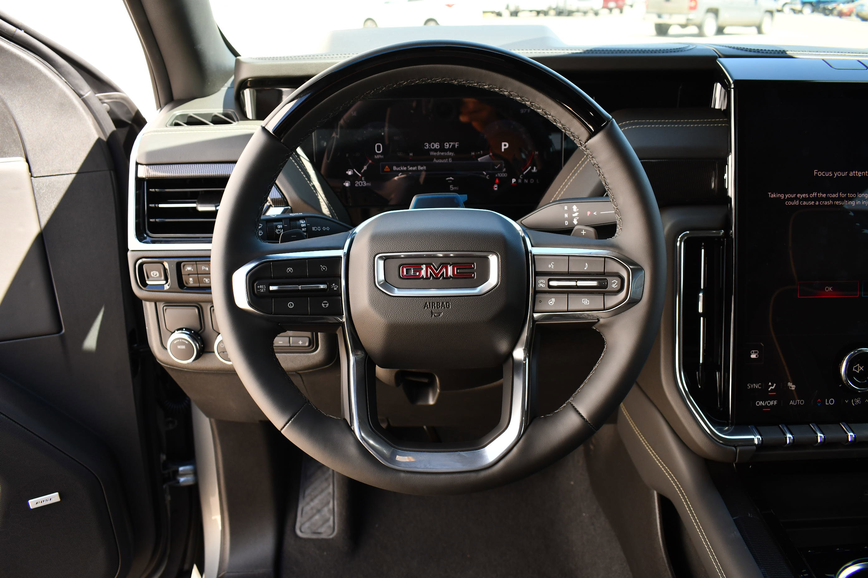 2025 Gmc Yukon photo 16