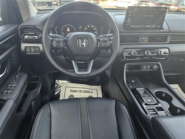 2025 Honda Pilot Touring photo 19