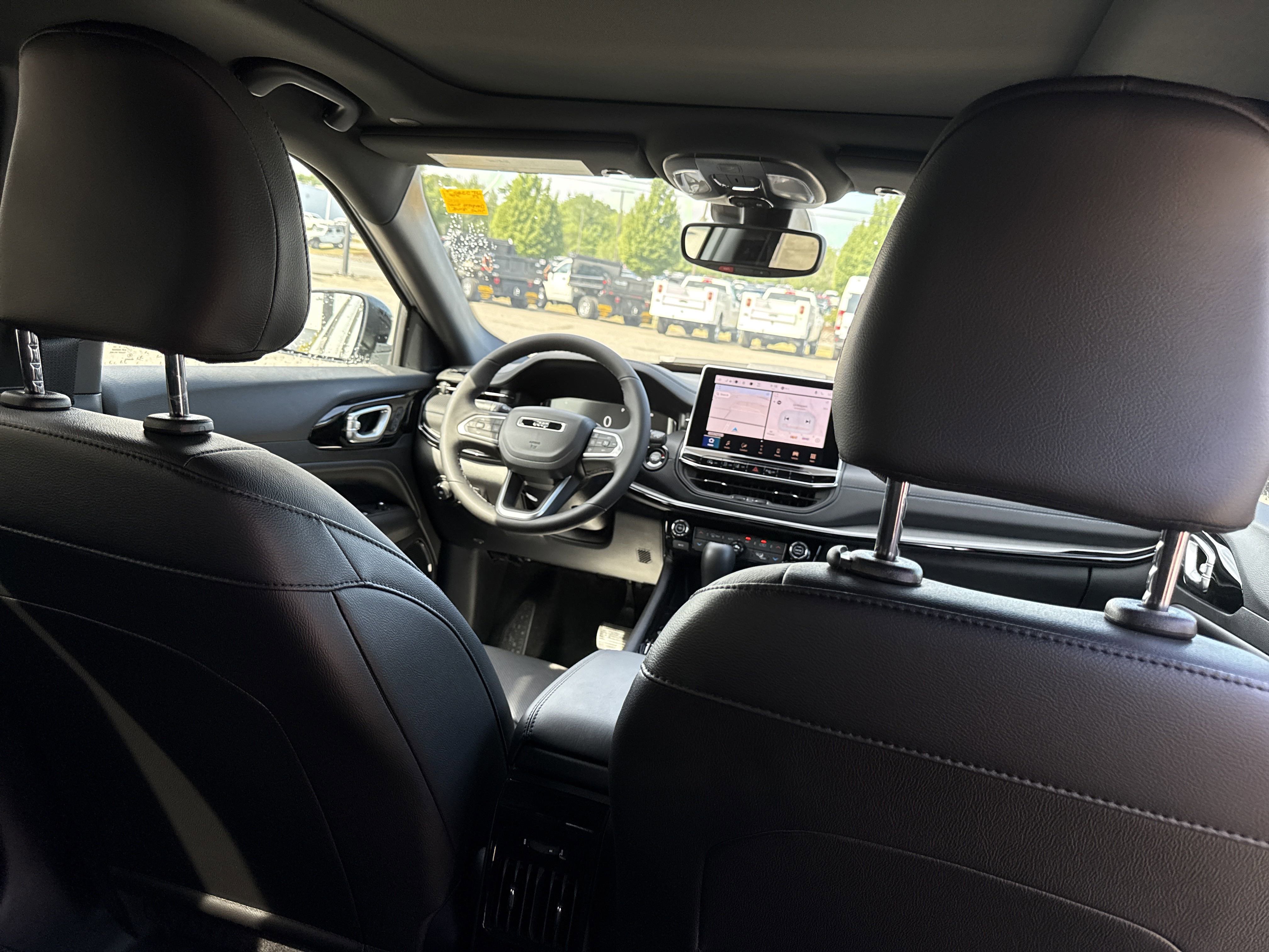 2025 Jeep Compass Limited photo 4