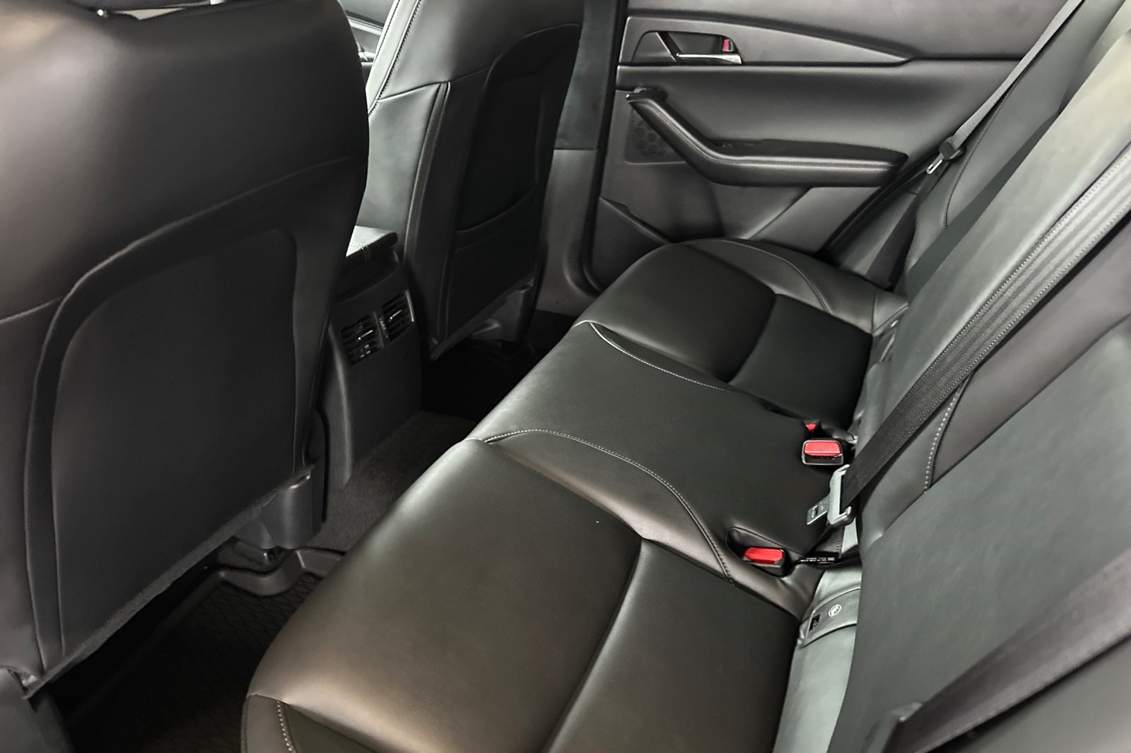 2025 Mazda CX-30 2.5 S Preferred photo 11