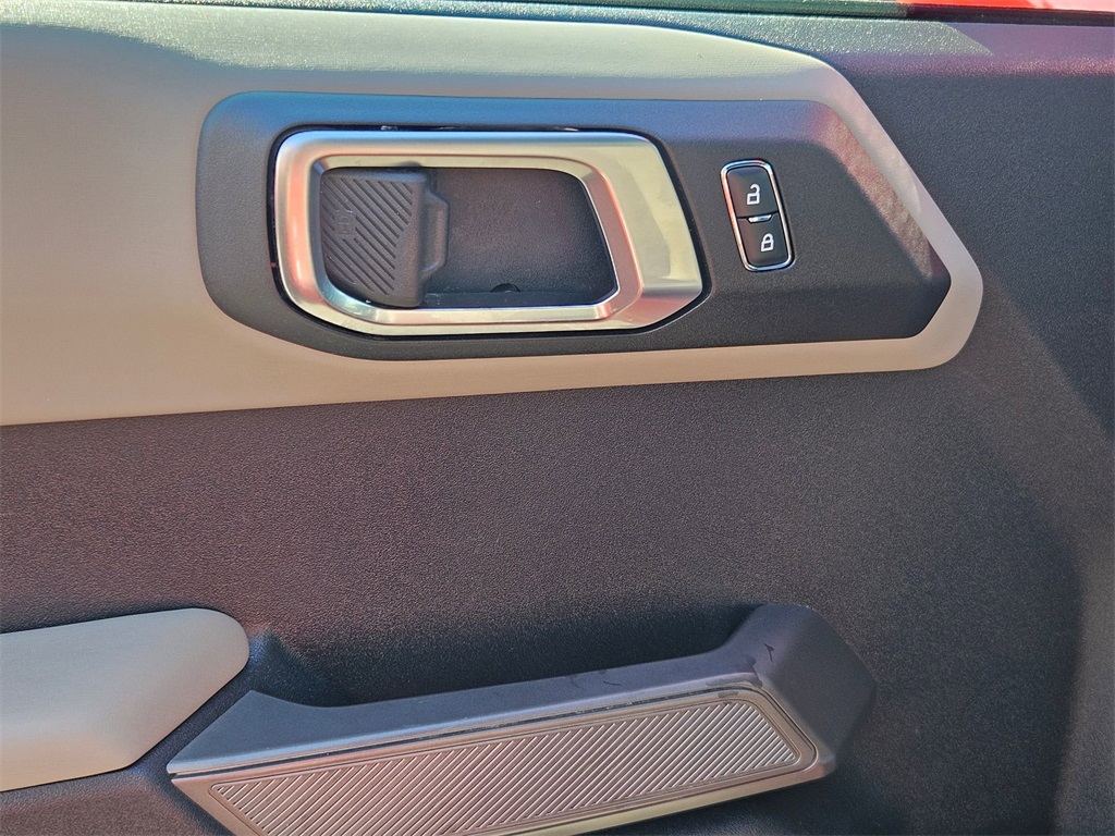 2022 Ford Bronco Wildtrak photo 11