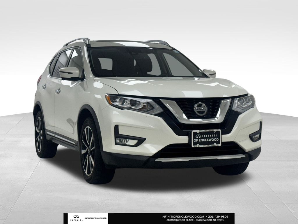 2018 Nissan Rogue SL's photo
