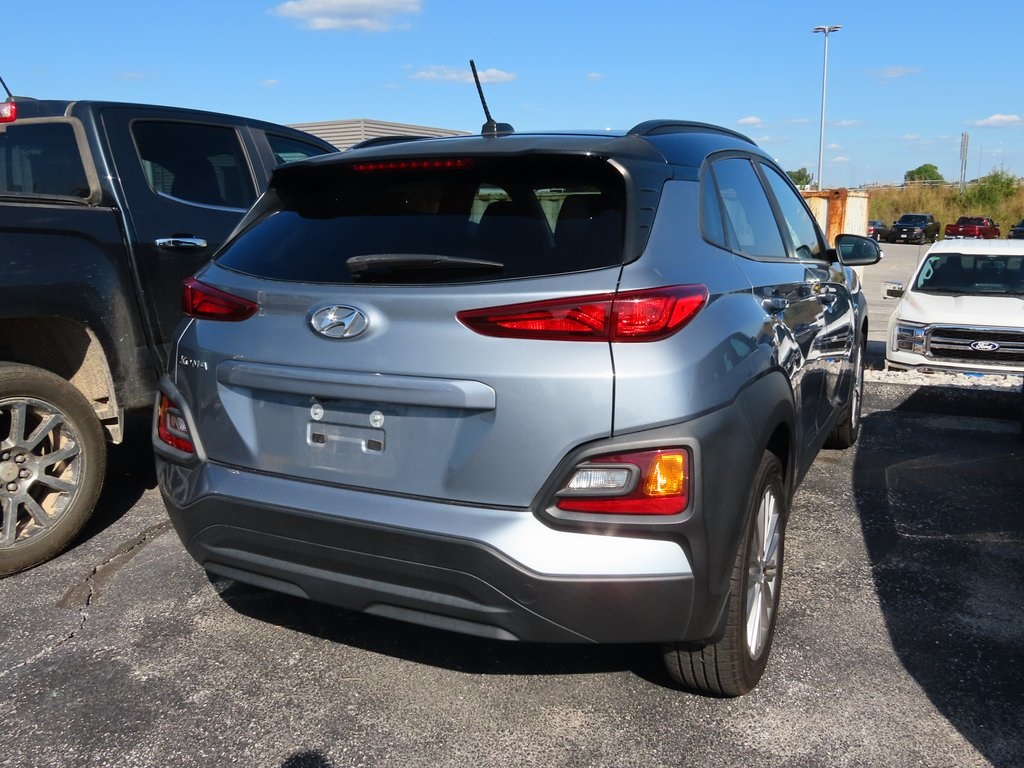 2018 Hyundai Kona SEL photo 2