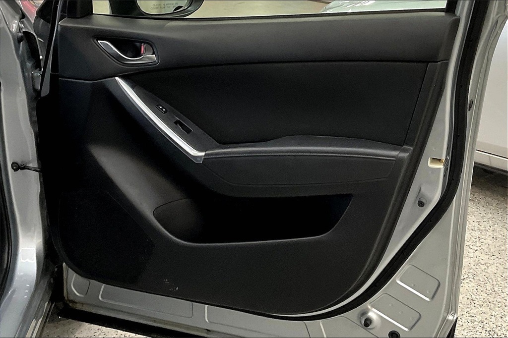 2016 Mazda CX-5 Touring photo 18