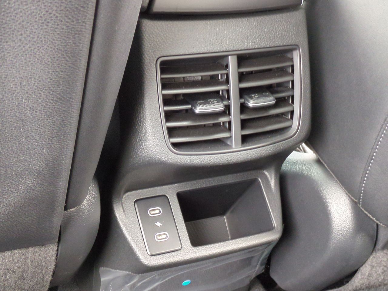 2026 Kia Seltos EX photo 14