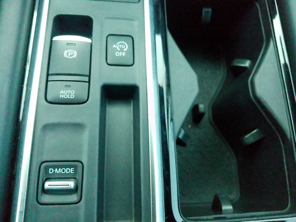 2023 Nissan Pathfinder SV photo 37