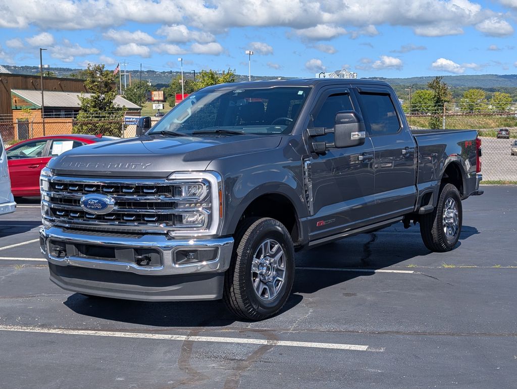 2024 Ford F-250 Lariat photo 2