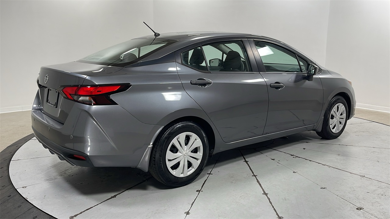 2021 Nissan Versa 1.6 S photo 5