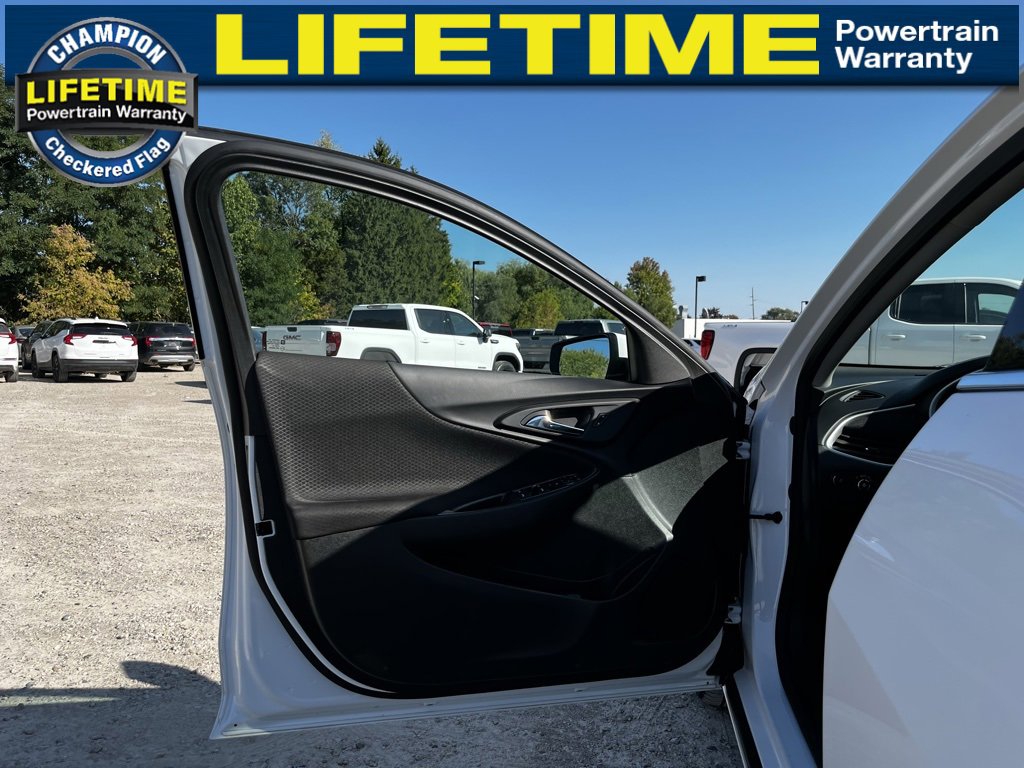 2024 Chevrolet Malibu 1LT photo 9