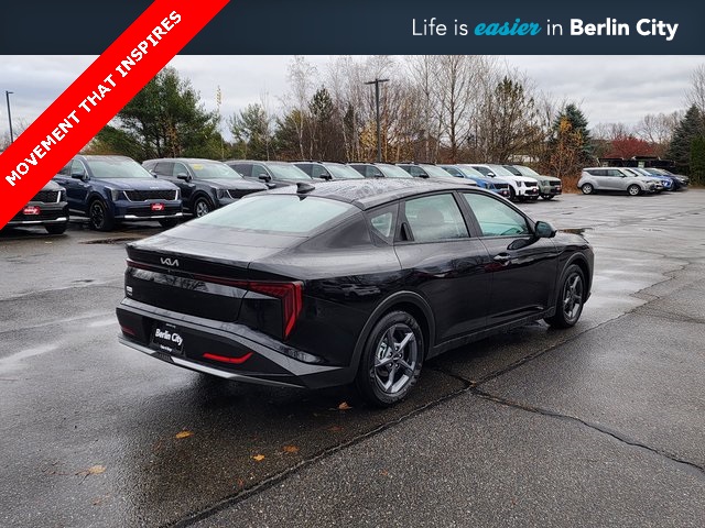 2025 Kia K4 LXS photo 3