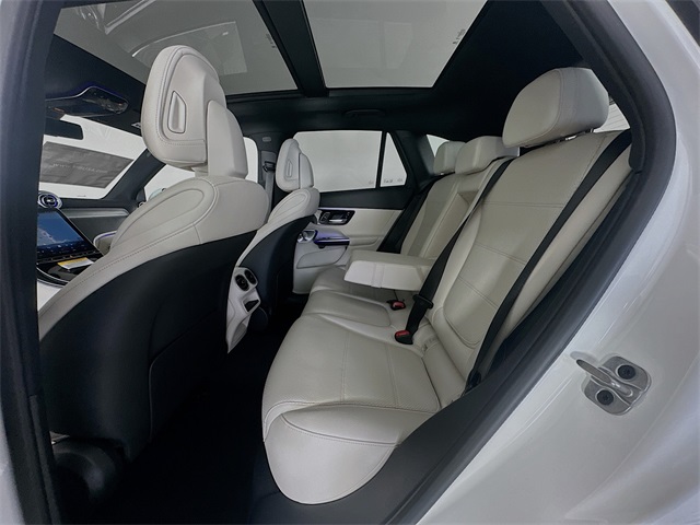 2026 Mercedes Benz GLC 300 photo 21