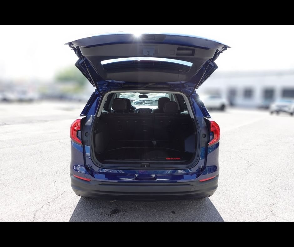 2022 Gmc Terrain SLE photo 2