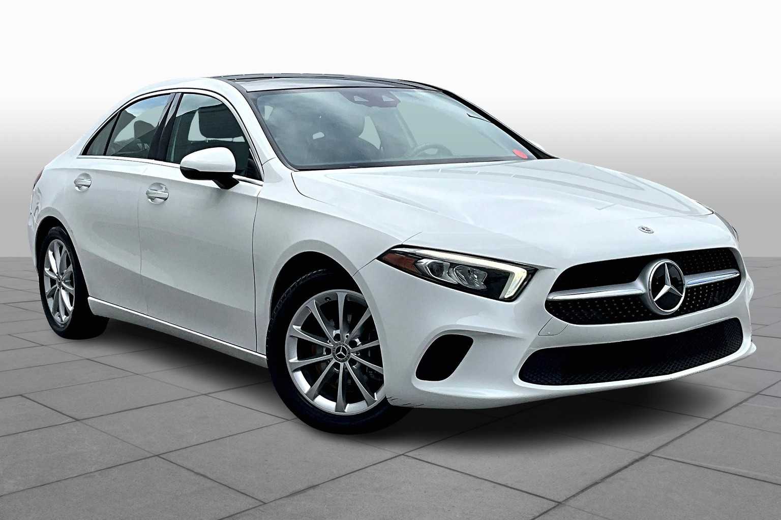 2019 Mercedes Benz A 220 photo 2