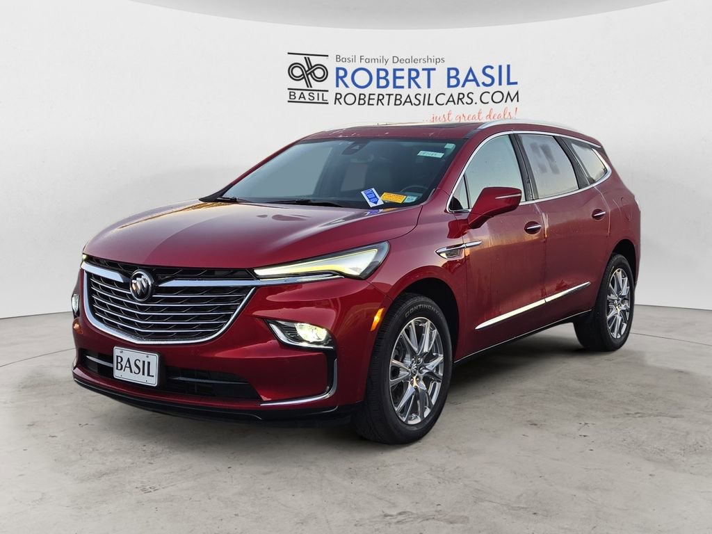 2023 Buick Enclave Essence's photo