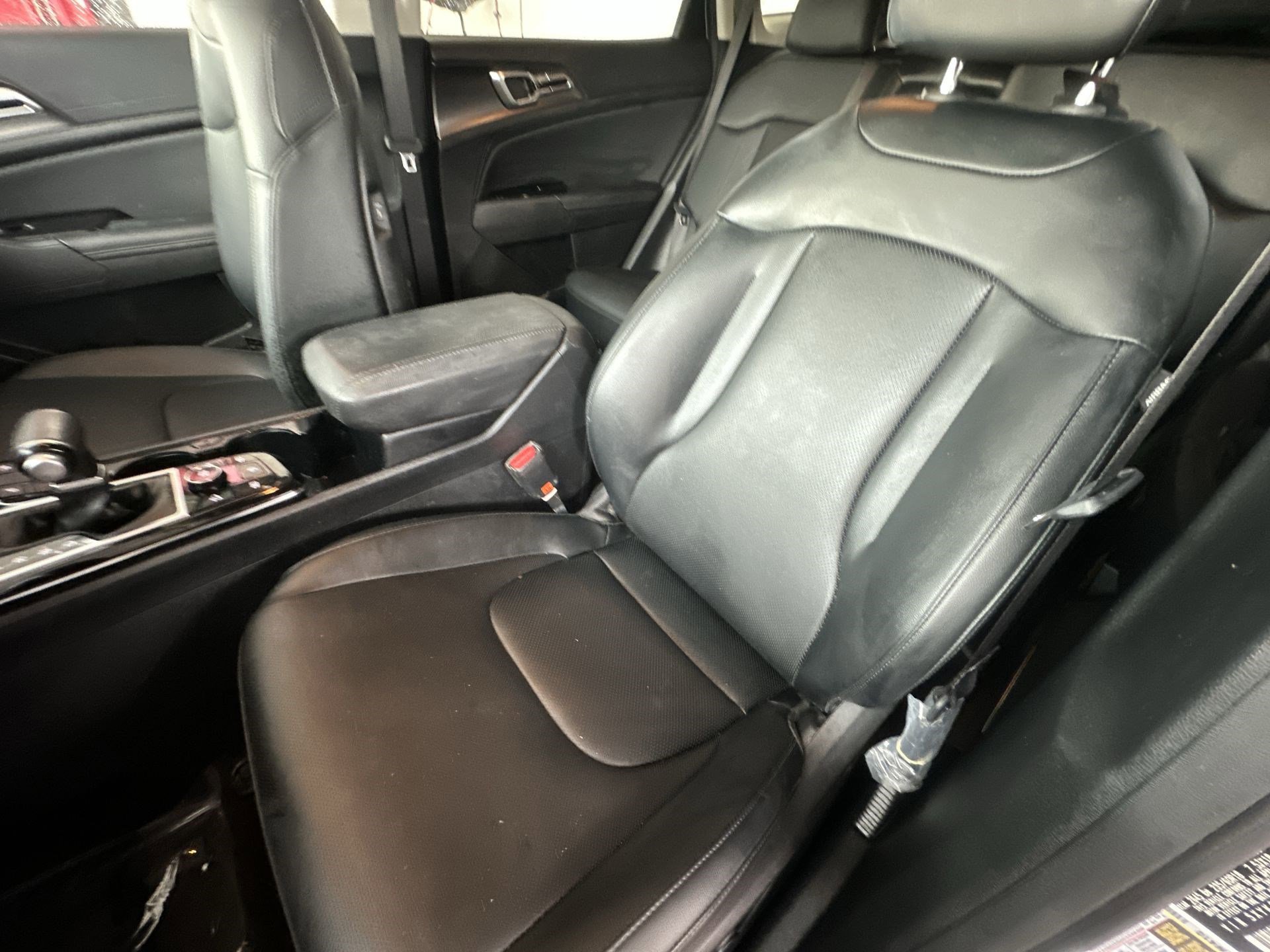 2023 Kia Sportage EX photo 9