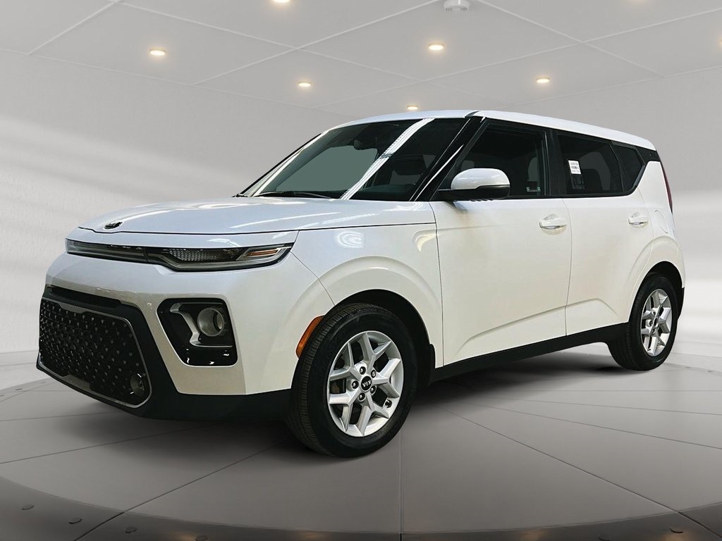 2020 Kia Soul LX's photo