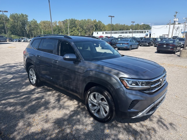 2022 Volkswagen Atlas V6 SE Technology photo 2