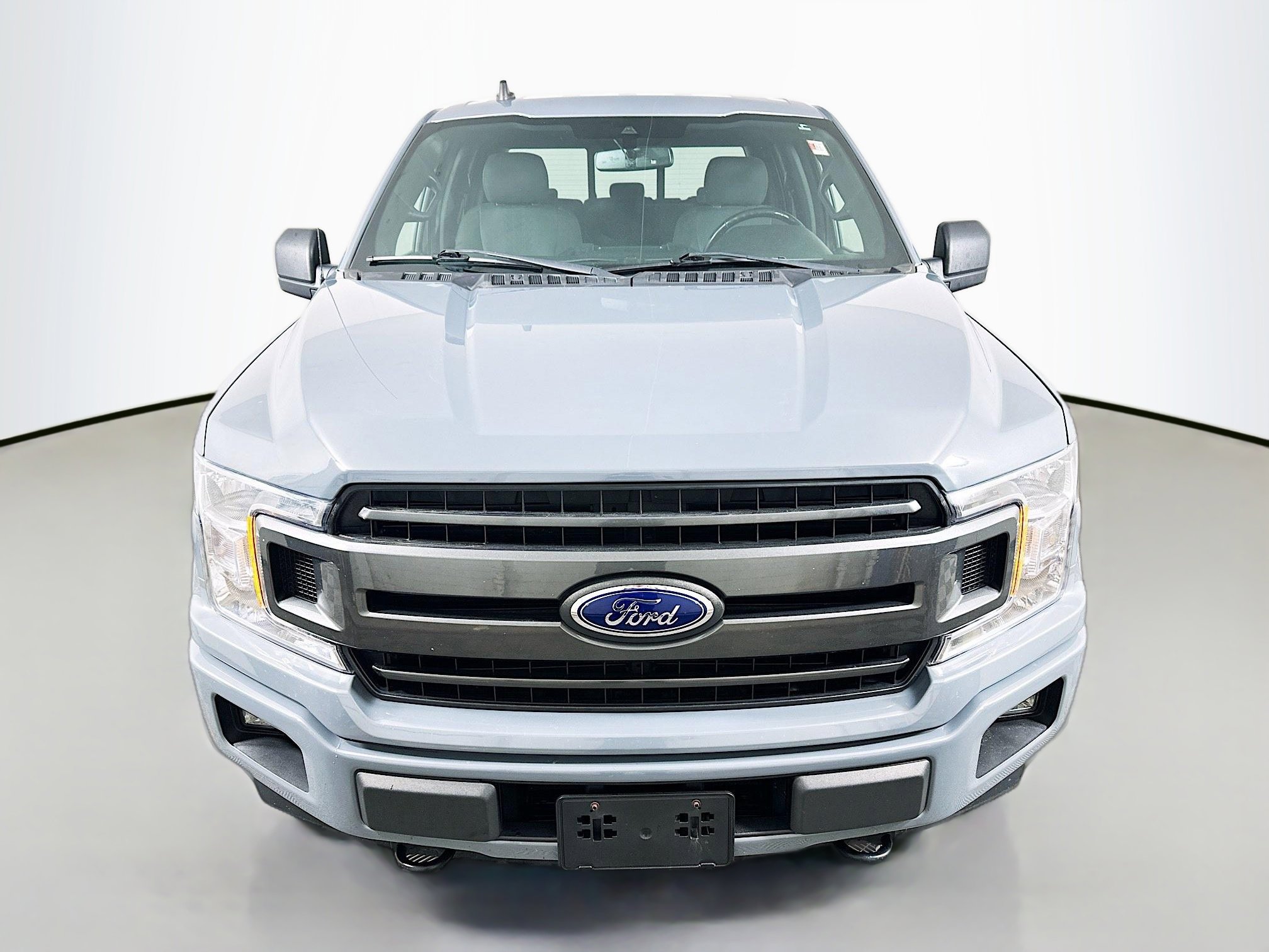 2019 Ford F-150 XLT photo 2