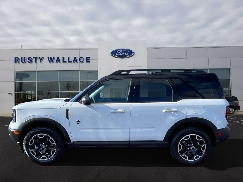 2025 Ford Bronco Sport Outer Banks's photo