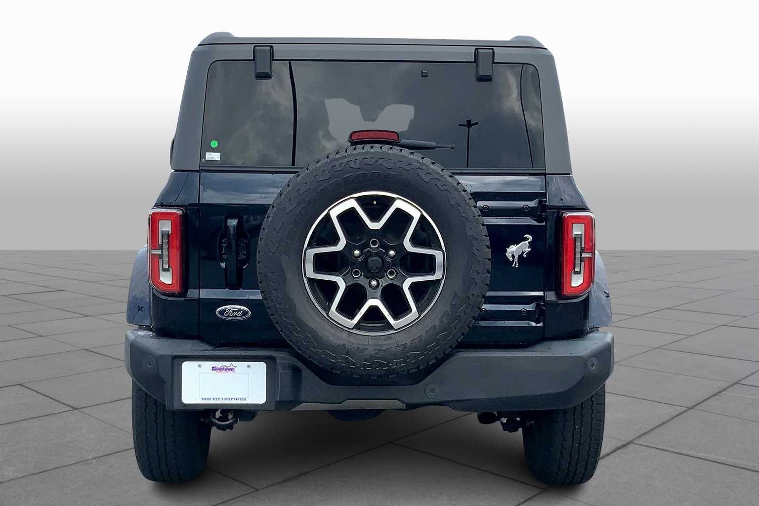 2021 Ford Bronco Outer Banks photo 4