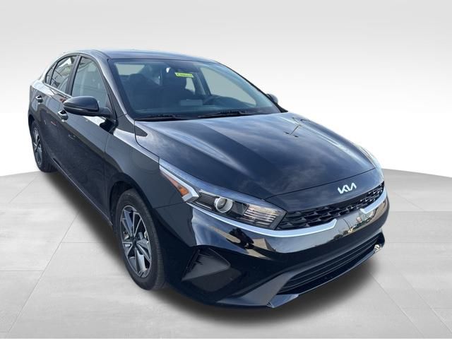 2023 Kia Forte LXS's photo