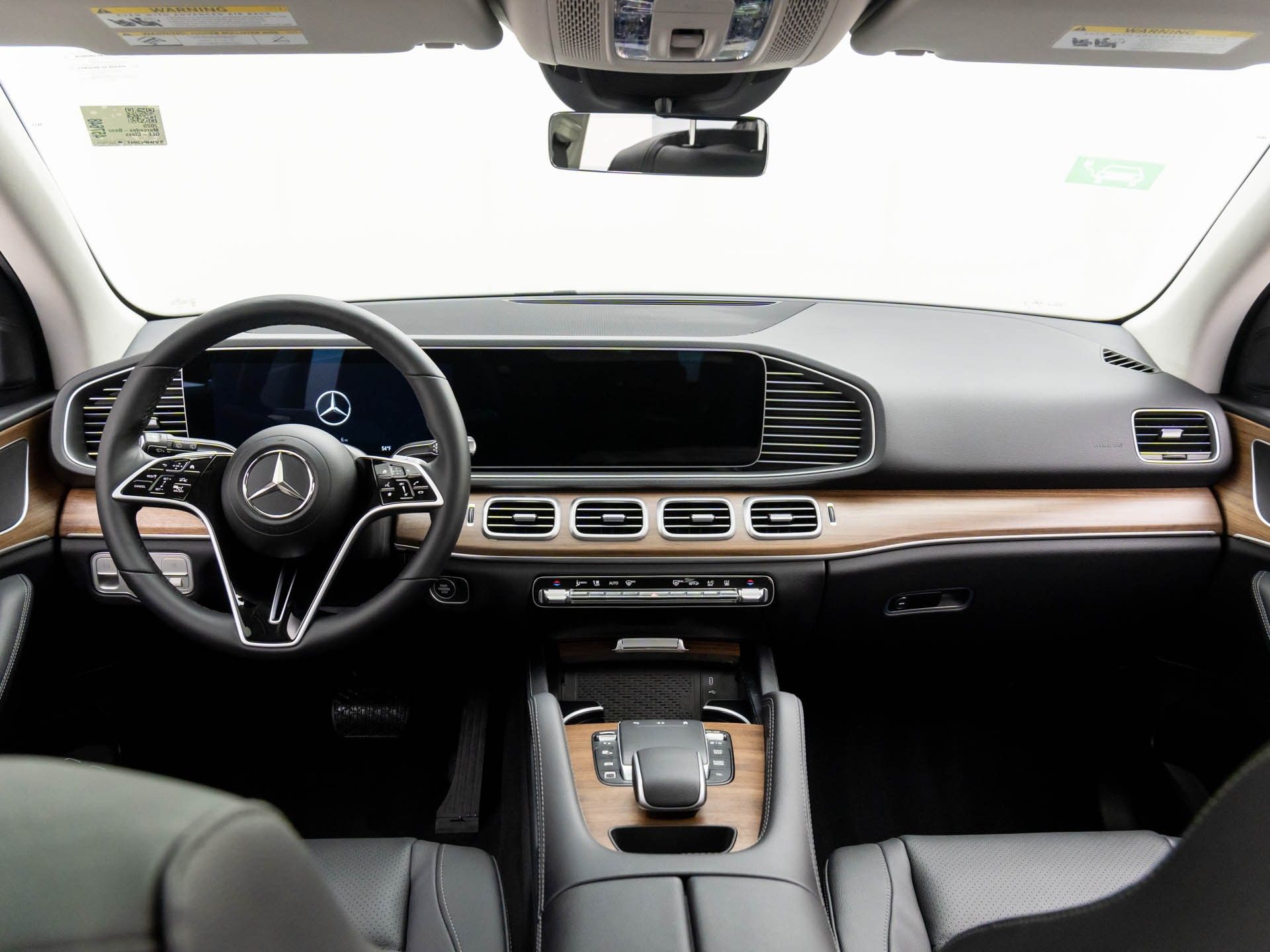2025 Mercedes Benz GLE 450e 4MATIC photo 10