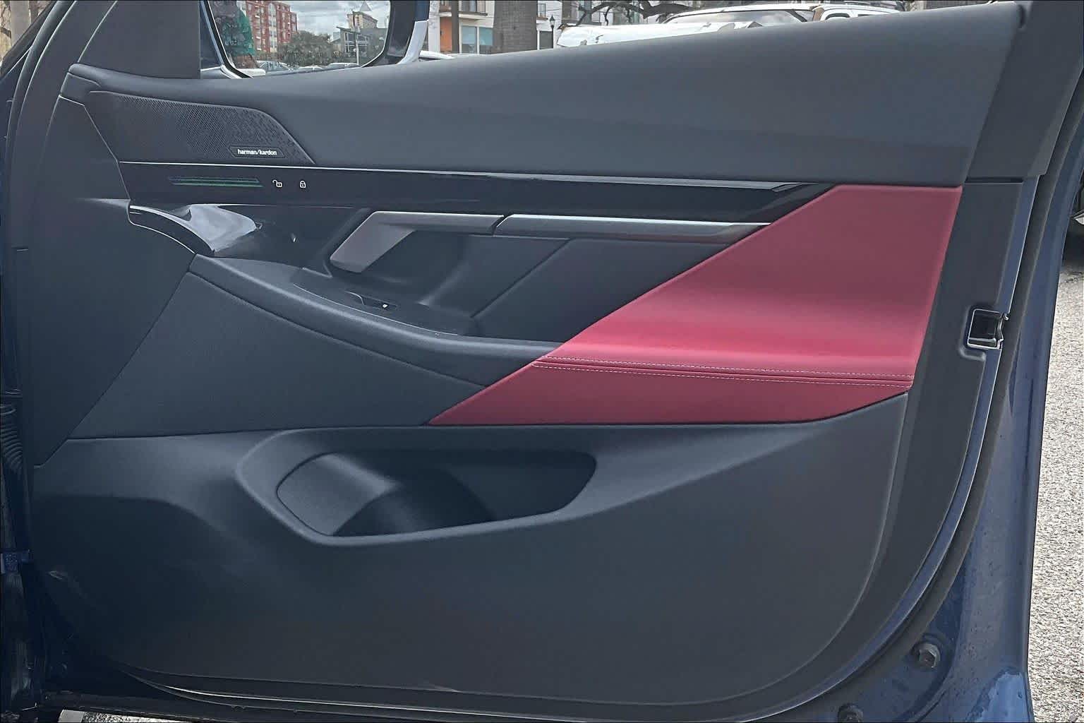 2025 BMW 5 Series 530i - Photo 21