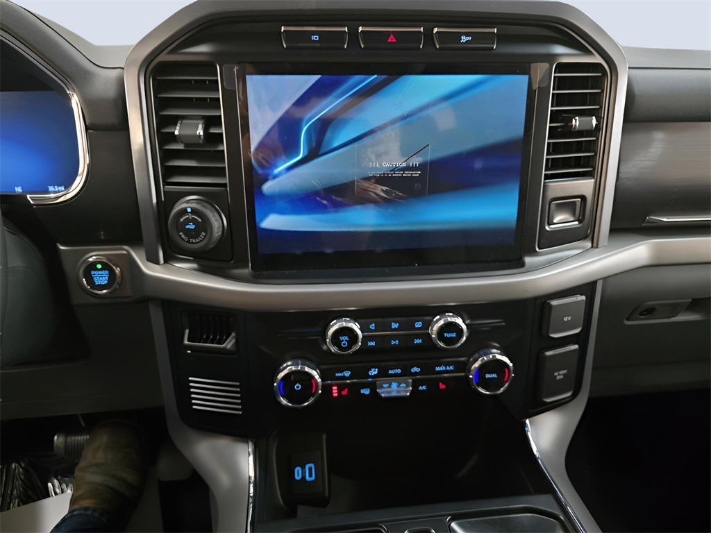 2024 Ford F-150 Lightning XLT photo 12