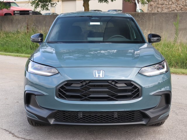 2026 Honda HR-V Sport photo 2