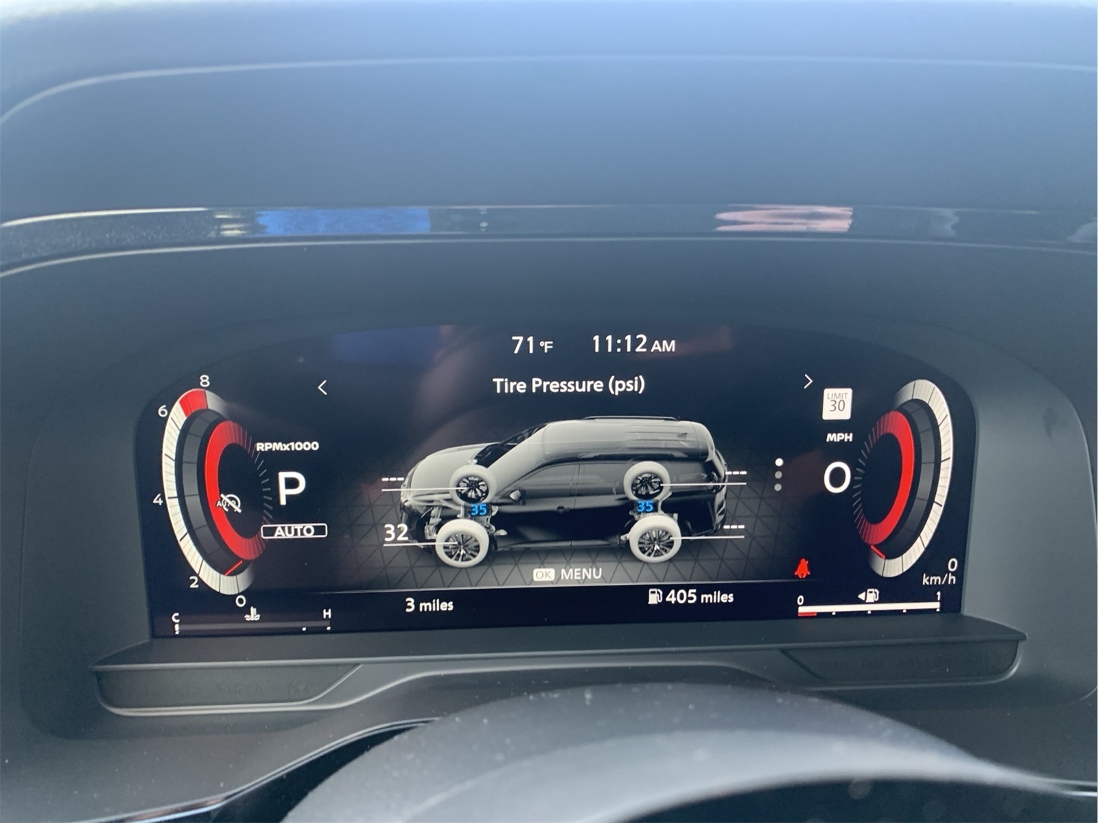 2025 Nissan Pathfinder Platinum photo 17