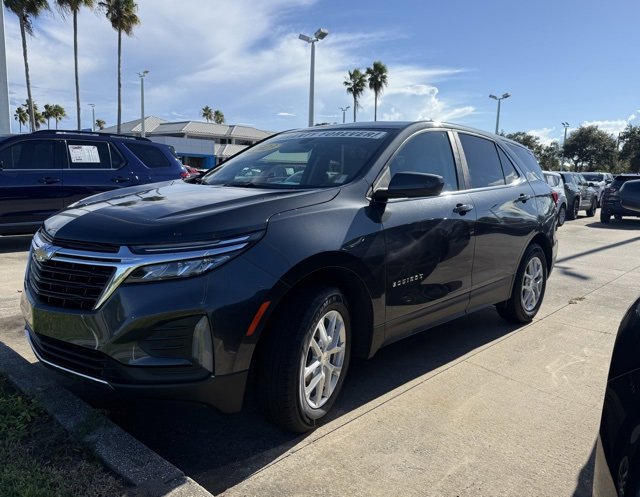 2023 Chevrolet Equinox LT photo 3