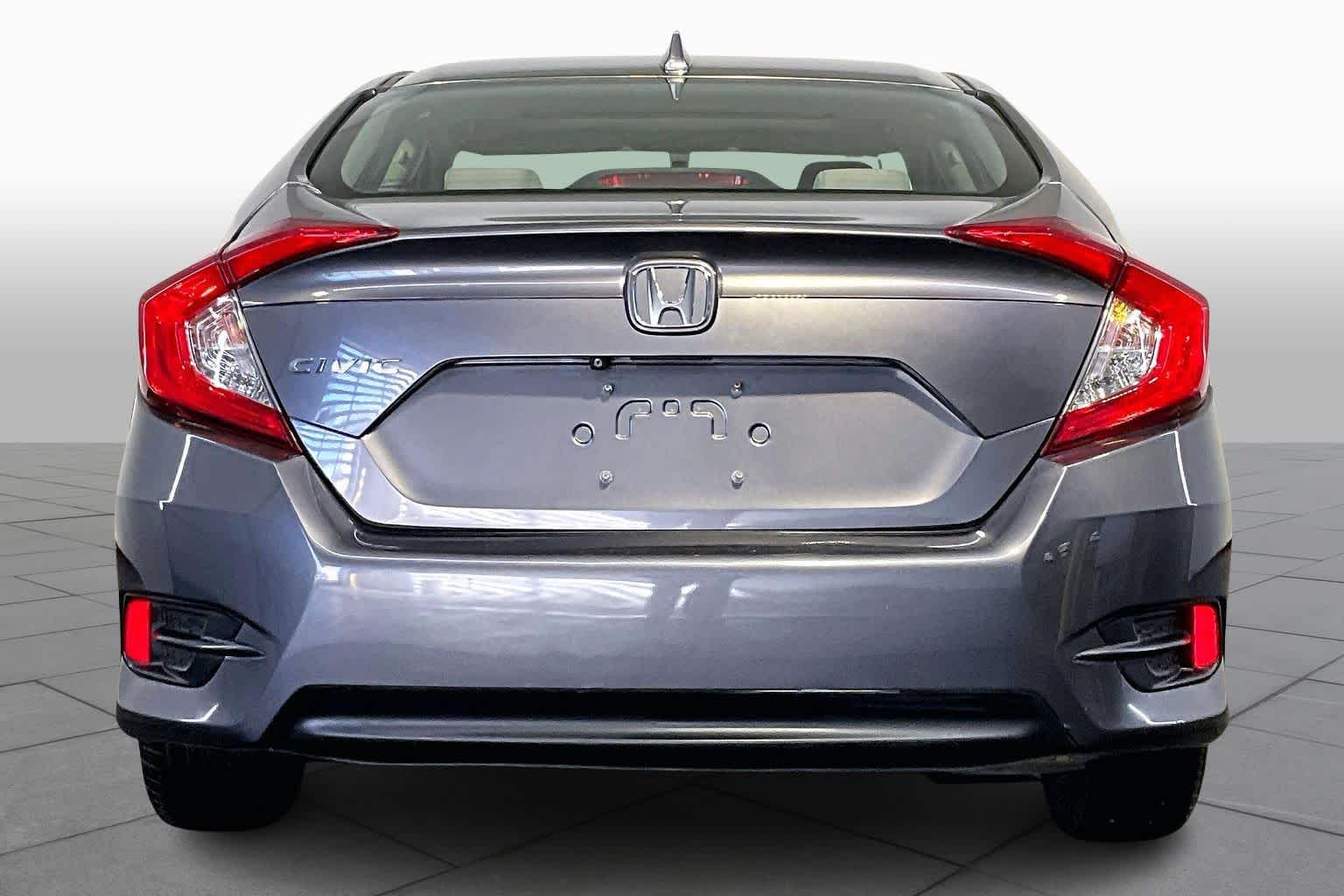 2017 Honda Civic EX photo 4