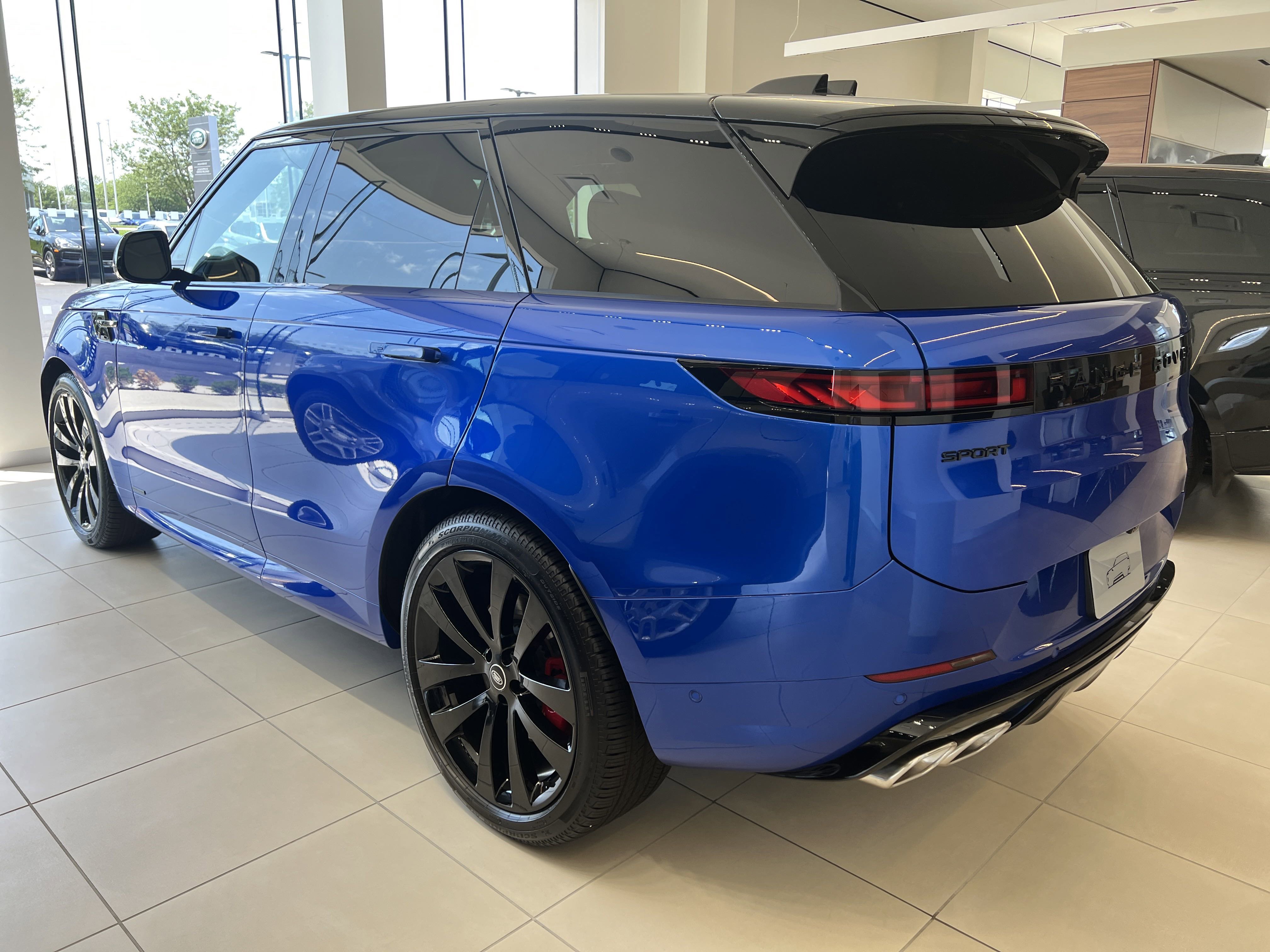 2025 Land Rover Range Rover Sport Autobiography photo 3
