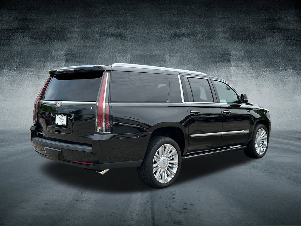 2019 Cadillac Escalade ESV Platinum photo 4