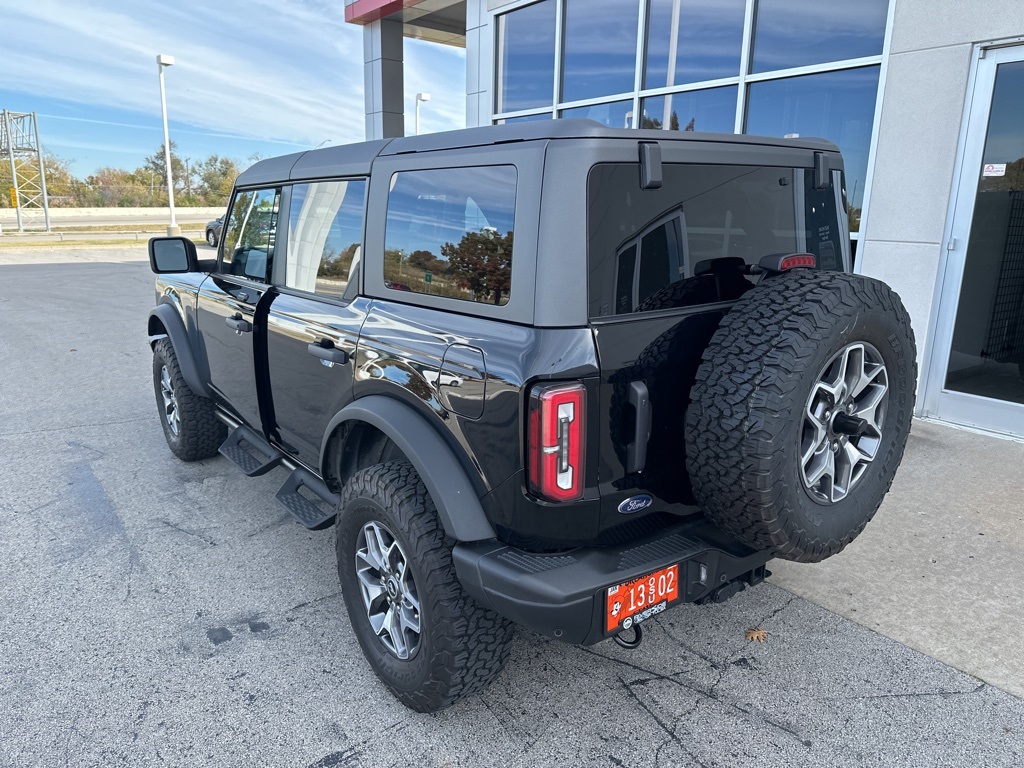 2023 Ford Bronco Badlands photo 3