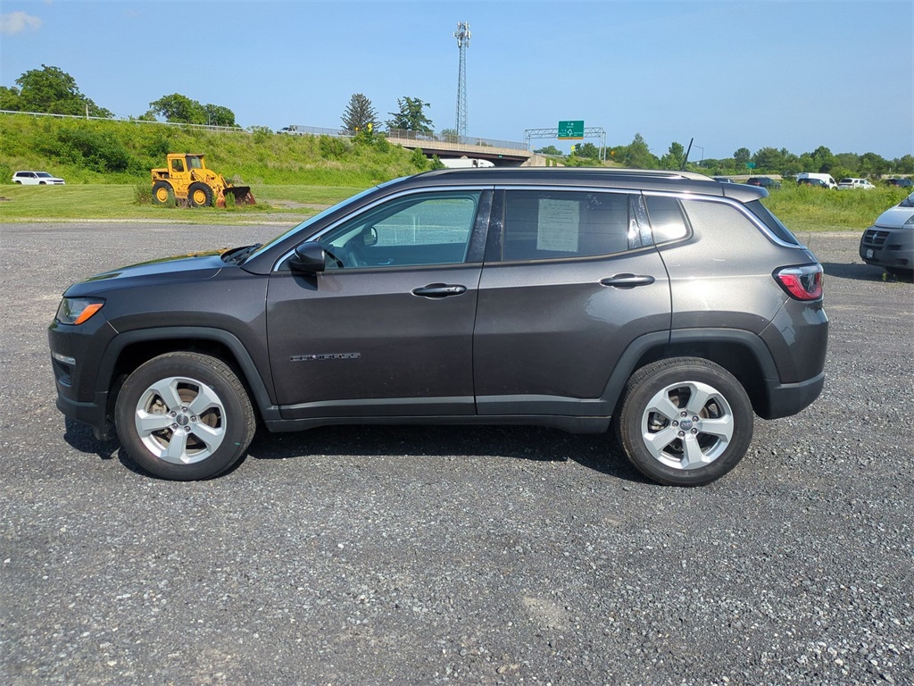 2021 Jeep Compass Latitude photo 6