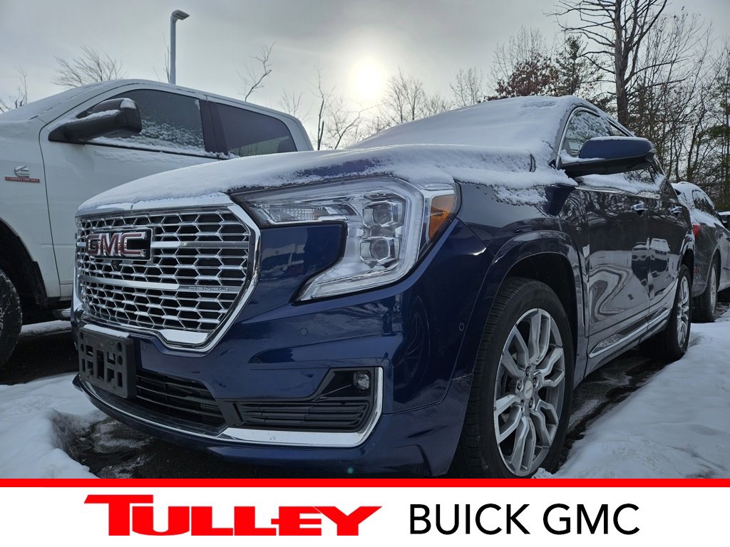 2022 GMC Terrain Denali's photo