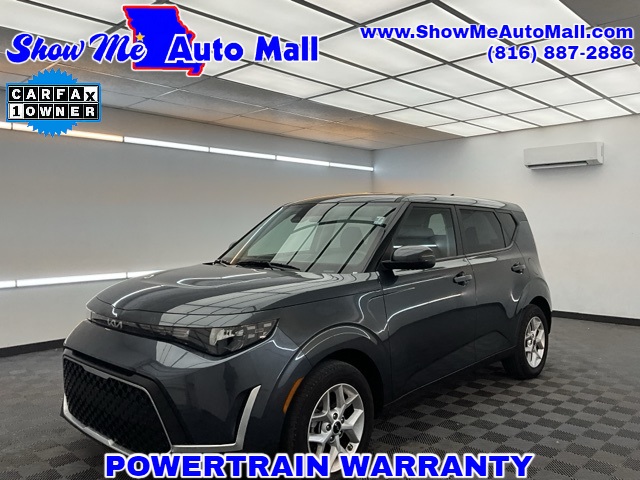 2025 Kia Soul LX's photo